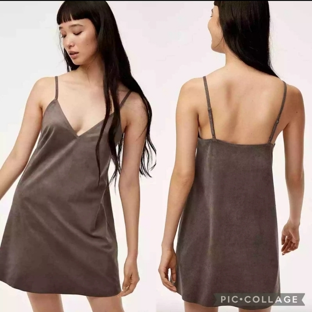 Aritzia Wilfred Free Grey Faux Suede V Neck Shift Dress size M